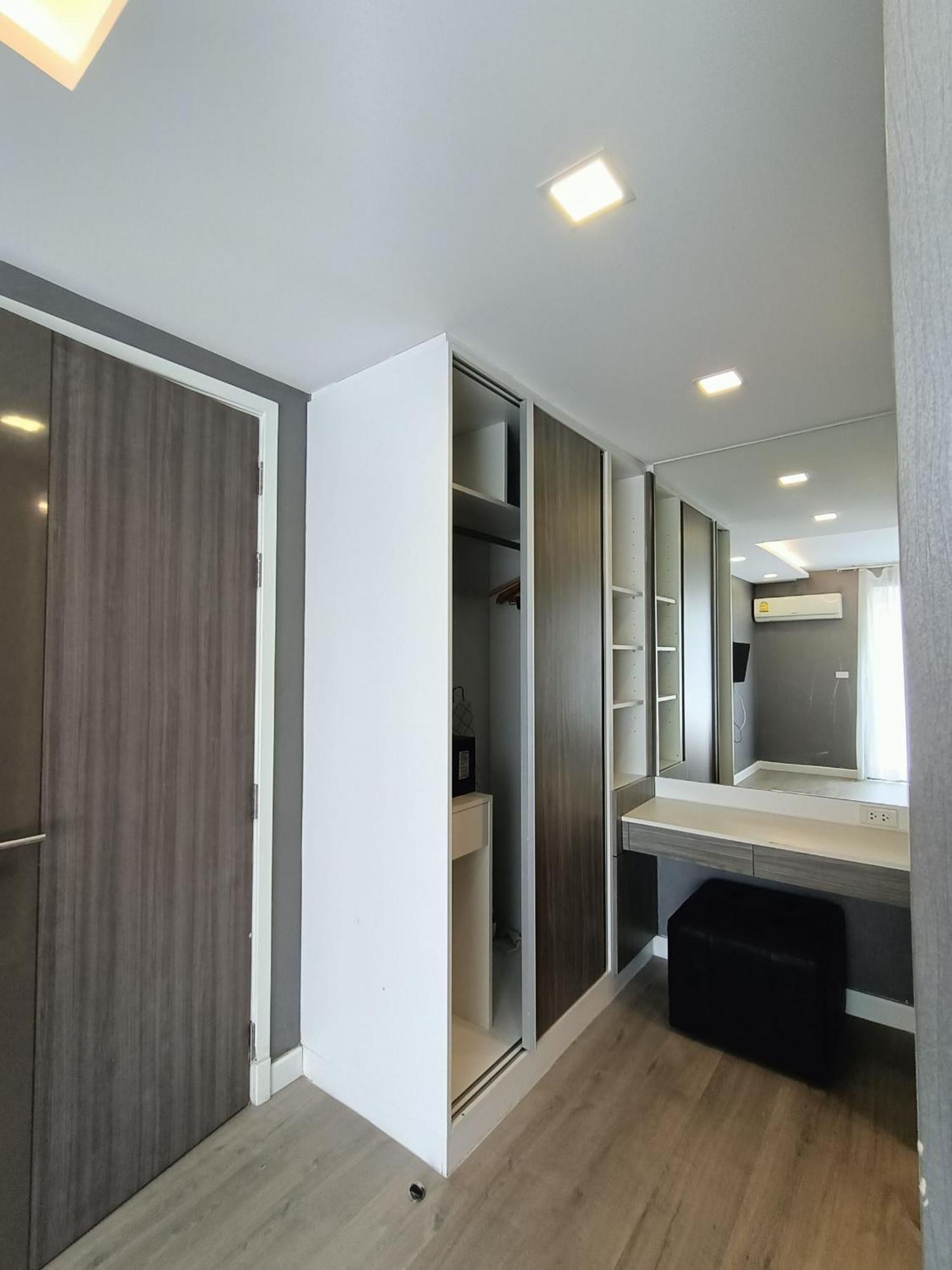 18 Residence Bangkok Buitenkant foto