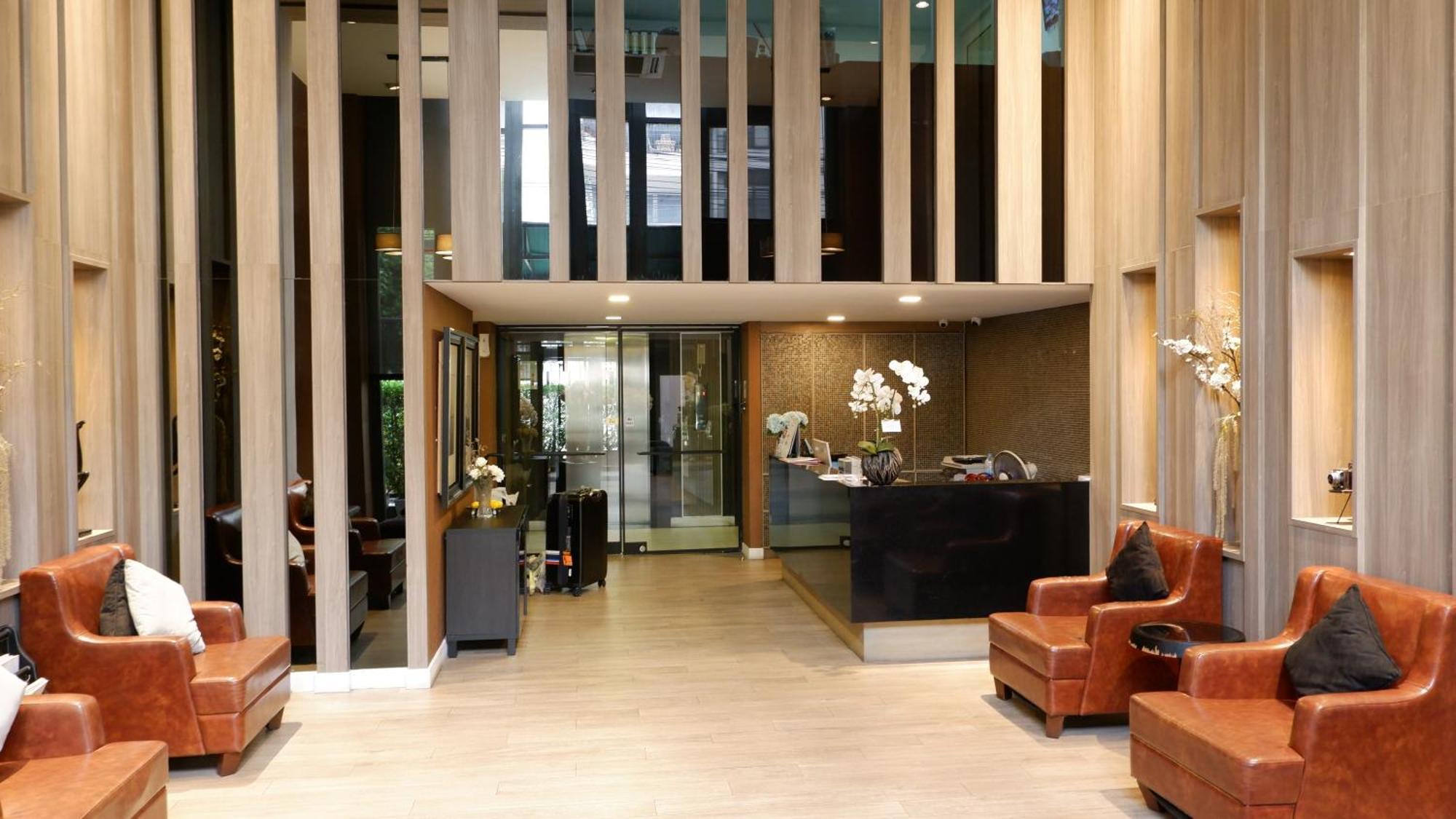 18 Residence Bangkok Buitenkant foto